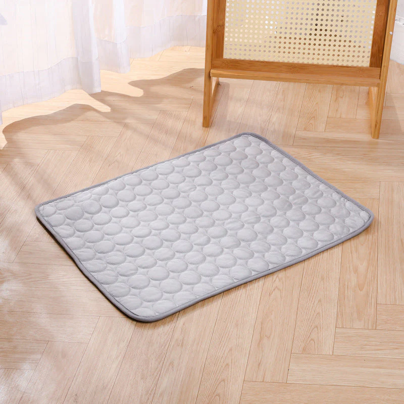 Portable Pet Cooling Mat – No Gel, No Freeze, Just Instant Relief - Image 29